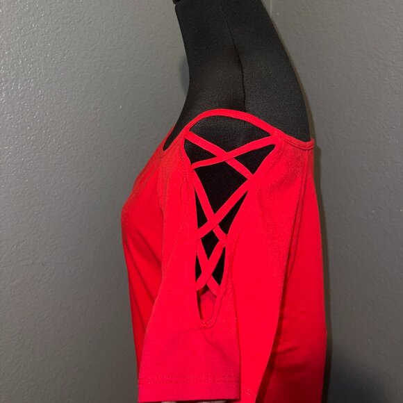 OFF SHOULDER TOPS - Picture 2 of 6